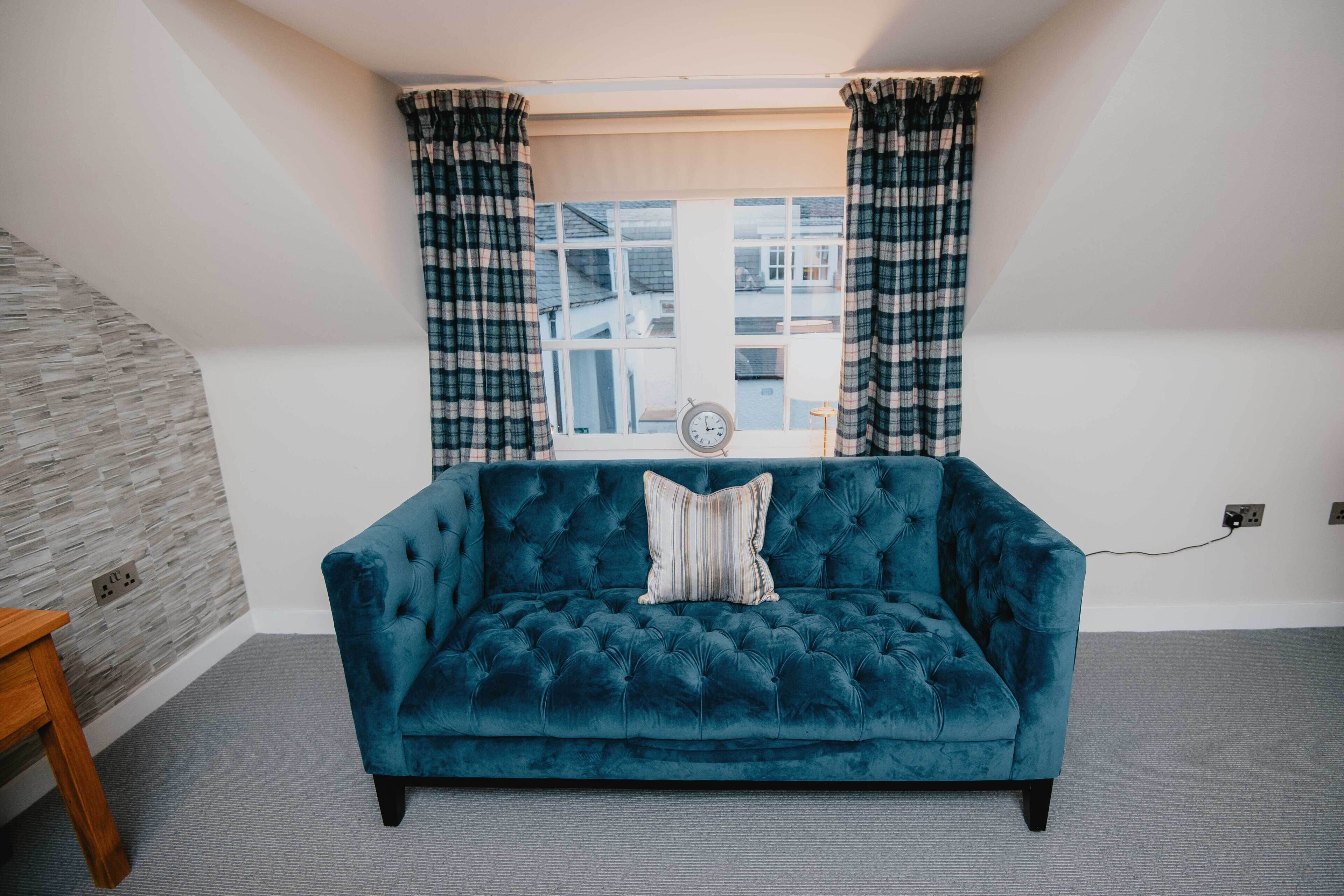 upper mews (located in hotel courtyard) | living area