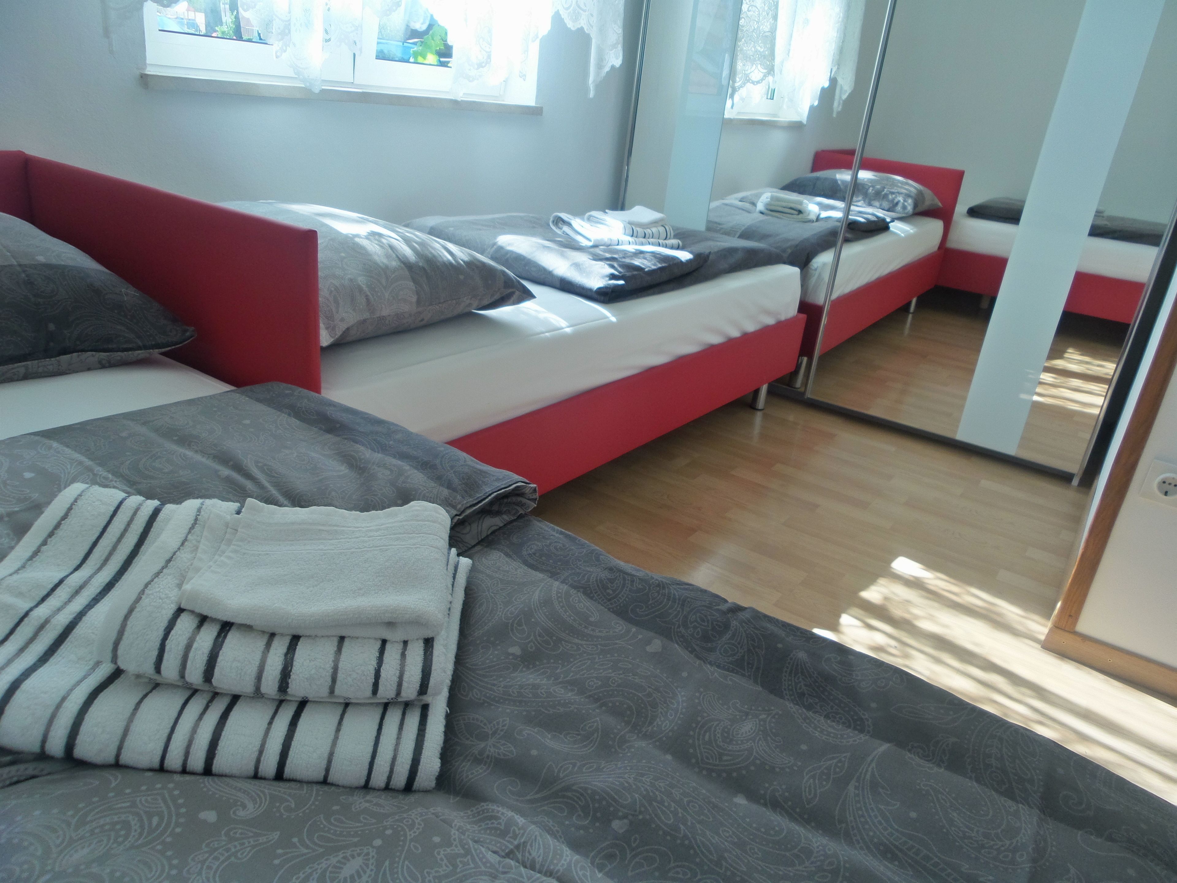 Tempat tidur tambahan