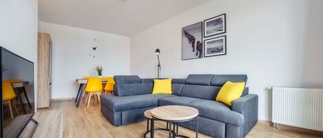 Apartment (5A/143) | Living area