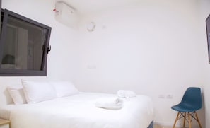 Premium Apartment | 2 bedrooms, premium bedding, individually decorated, iron/ironing board