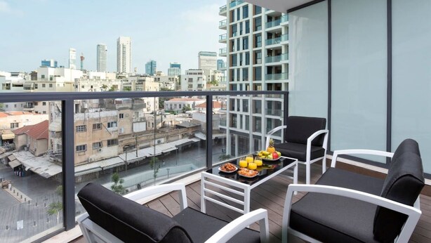 Premium Apartment | Balcony - Cozy 2BR in Bezalel by HolyGuest (Tel Aviv)