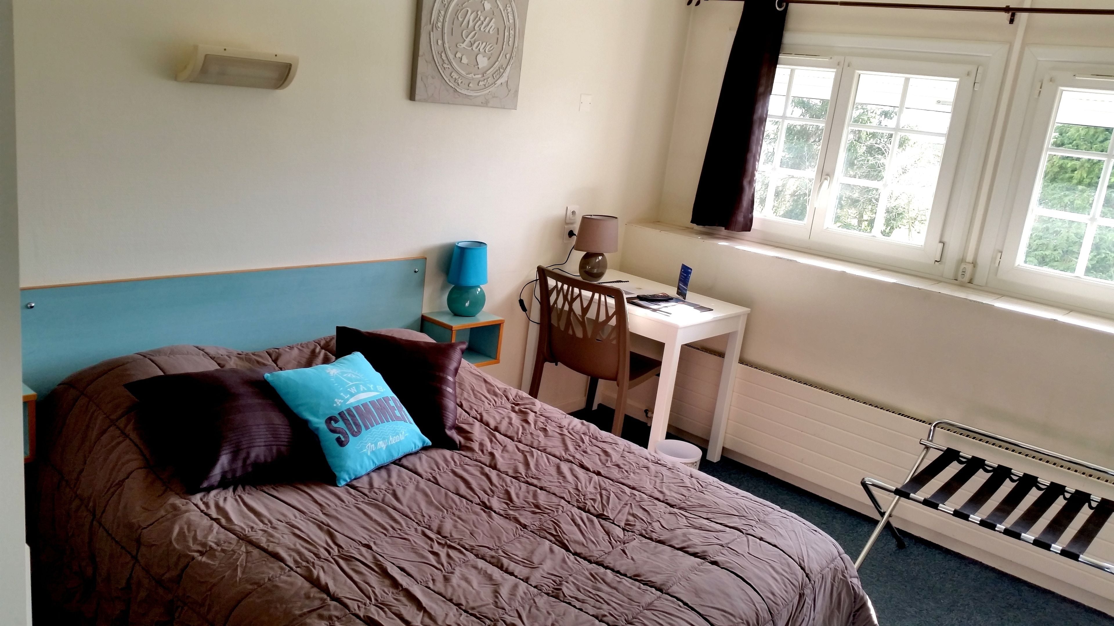 ห้องสแตนดาร์ดดับเบิล | โต๊ะทำงาน, Wi-Fi ฟรี, ผ้าปูที่นอน