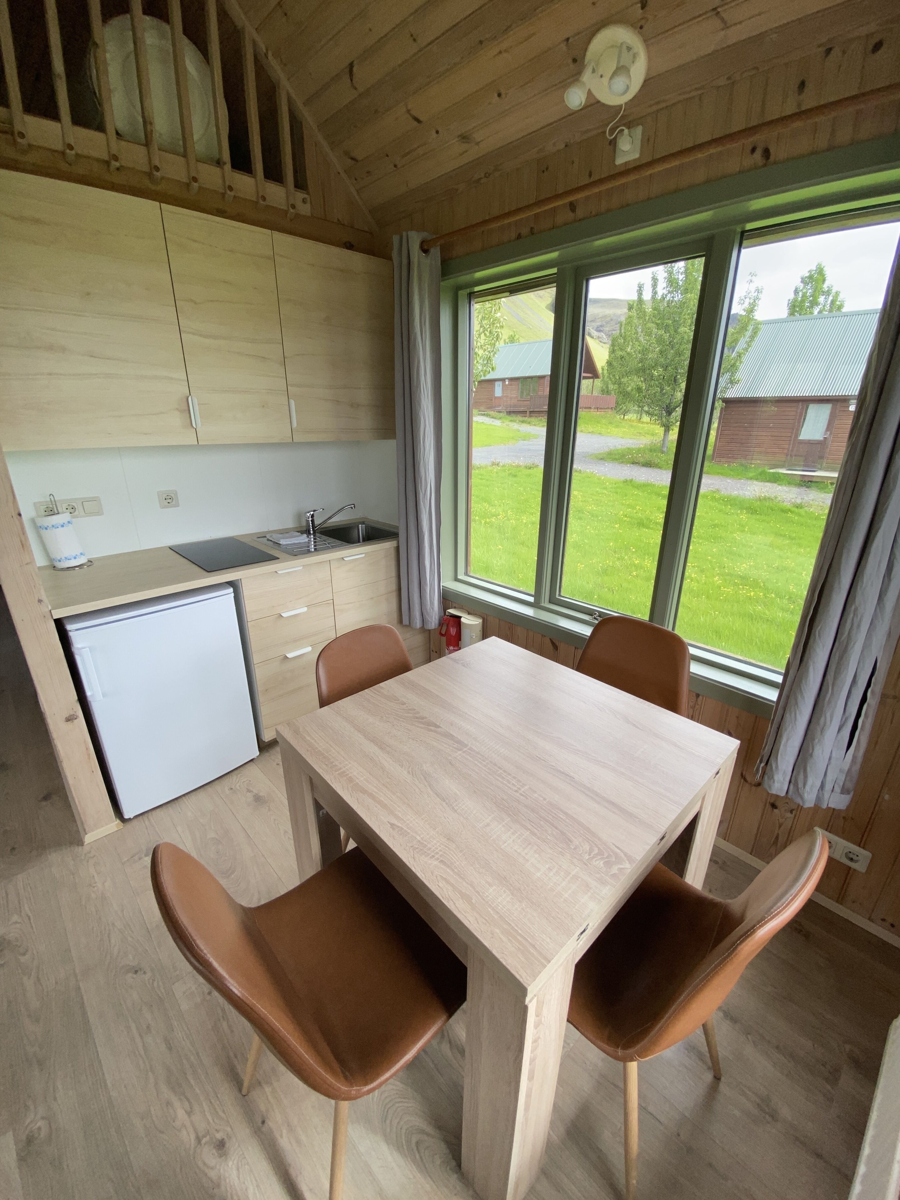 Cottage, 2 Bedrooms | Private kitchen | Fridge, microwave, stovetop, coffee/tea maker