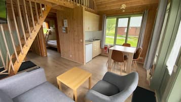 Cottage, 2 chambres | Coin séjour | Télévision à écran plat