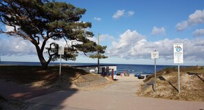 Beach nearby, white sand - R&R Villen (Ostseebad Baabe)