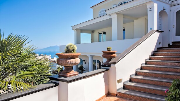 Exterior detail - B&B Aldarogi (Capri)