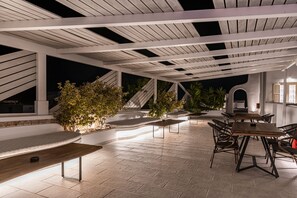 Exterior - Marvarit Suites (Santorini)