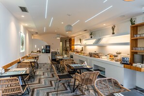 Daily continental breakfast (EUR 15 per person) - Marvarit Suites (Santorini)