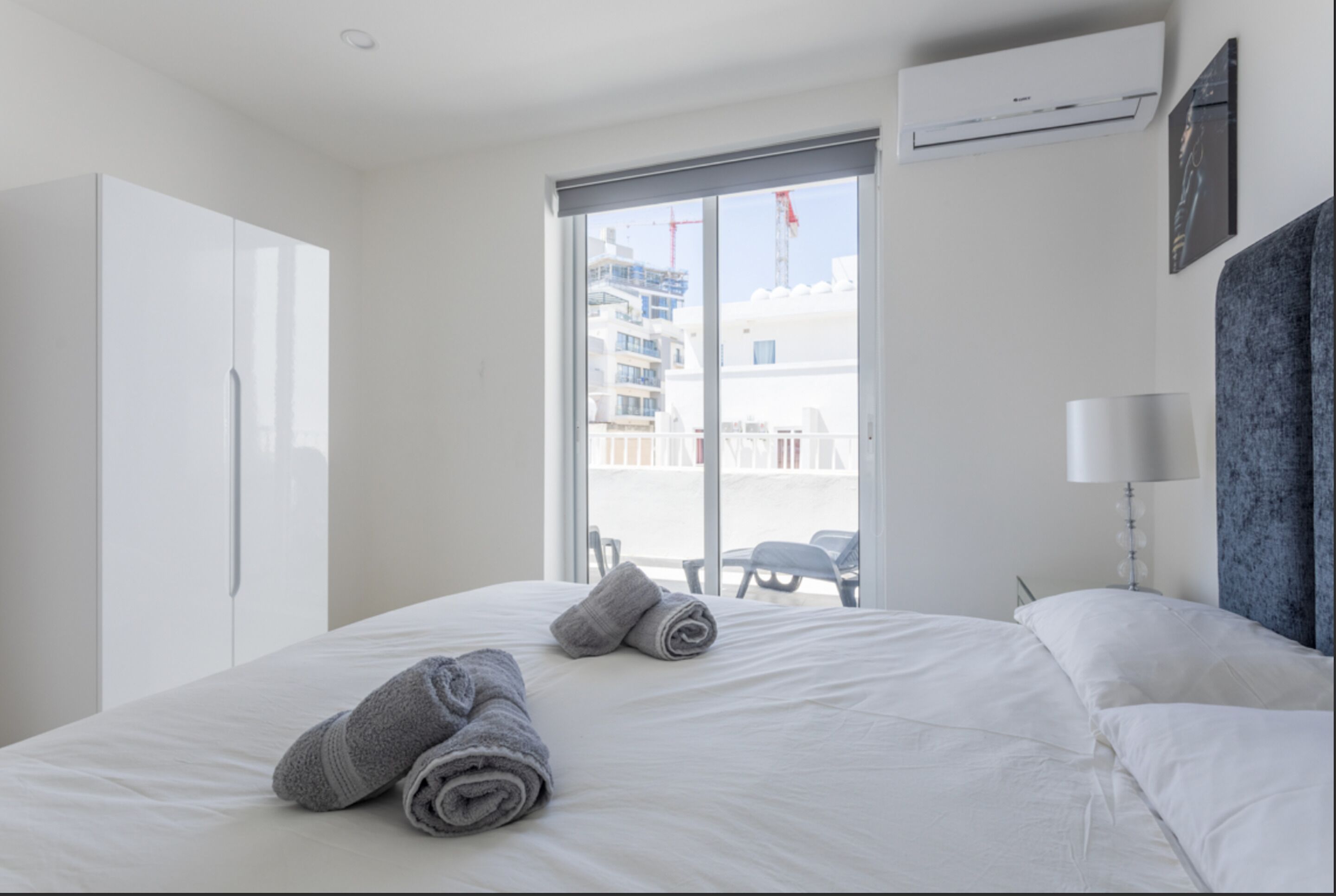 Apartamento urbano, 3 quartos (4055) (Emms 2) | 3 quartos, individualmente decorados, individualmente mobiliados