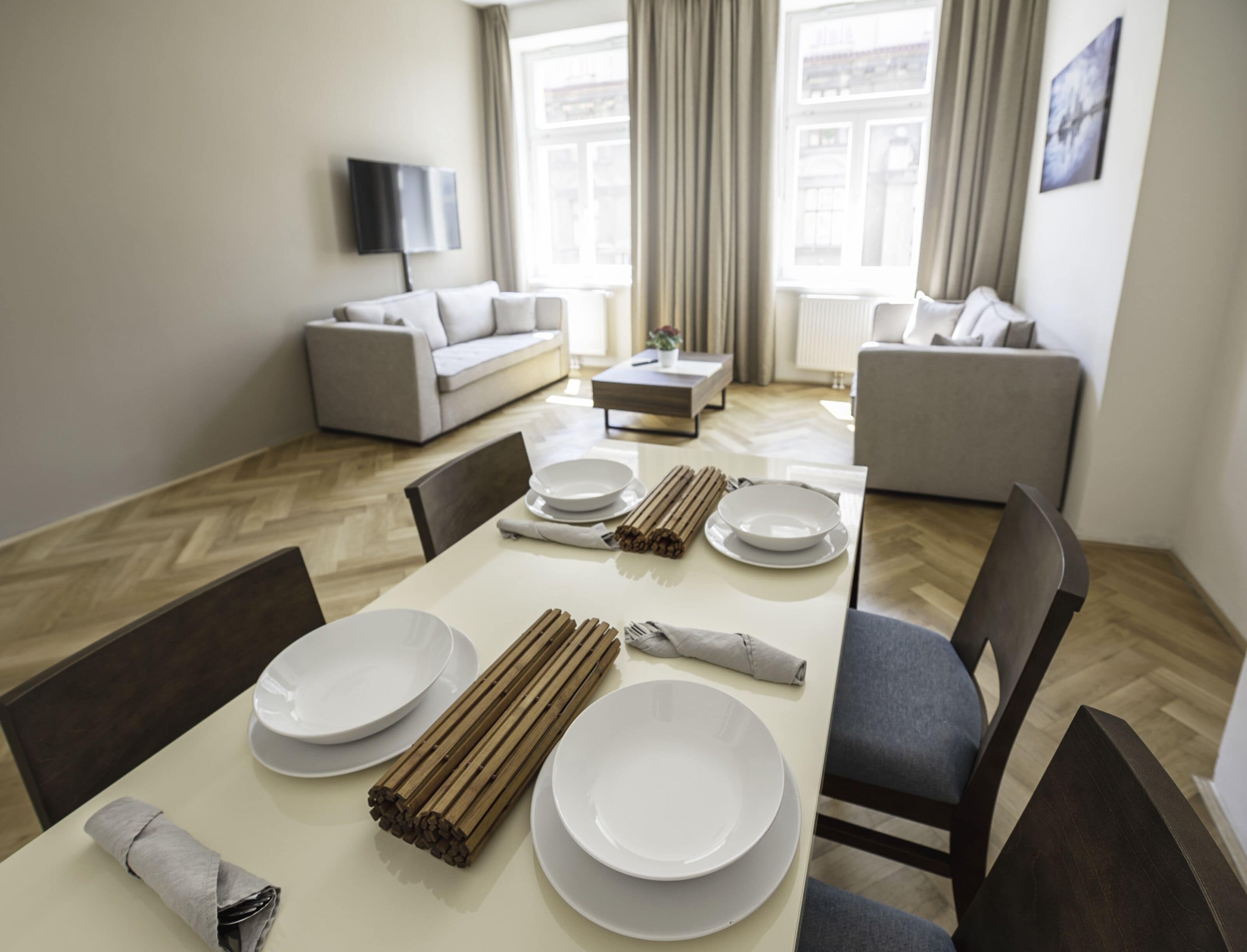 executive suite, 1 bedroom | in-room dining