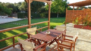 Apartment | Terrace/patio