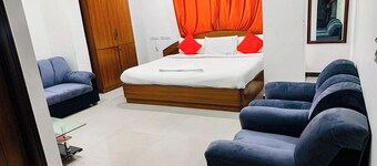 Hotel Champion Inn near Yeswantpur Junction Railway Station