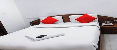 Desk, free WiFi, bed sheets