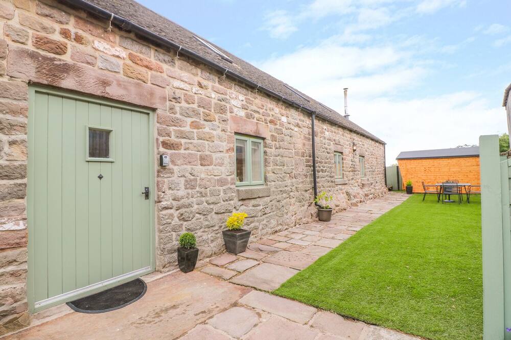 THE BARN, family friendly, with open fire in Wirksworth