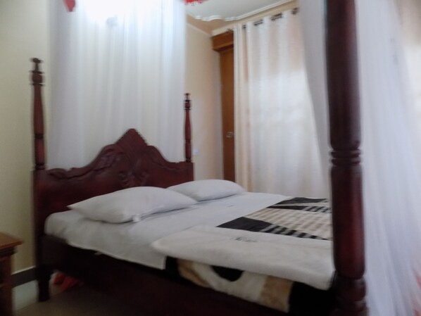 Deluxe Room, City View