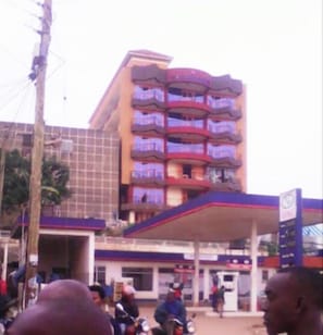 Front of property - Tick Emporium Hotel Mbarara (Mbarara)