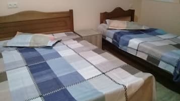 Soundproofing, free WiFi, bed sheets