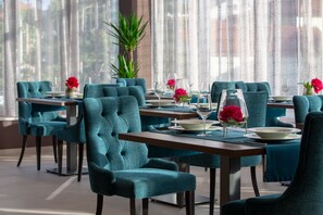 Free daily buffet breakfast - Corona B&B (Sinj)