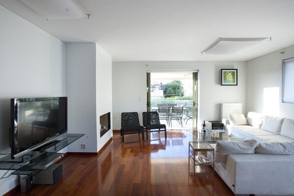 Apartment | Wohnbereich | Smart-TV