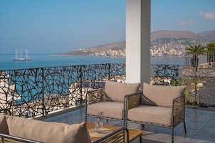 Glow Suite, Terrace, Sea View | Vistas del balcón
