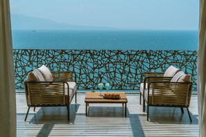 Glow Suite, Terrace, Sea View | Balkon