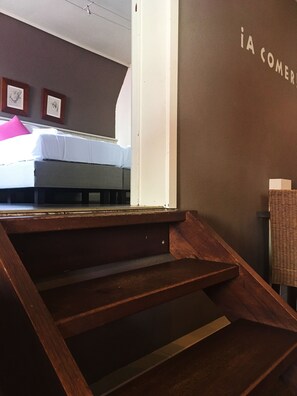 Sistema de insonorización, wifi gratis y ropa de cama 