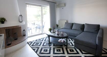 Glyfada, Modern Minimal Apartment
