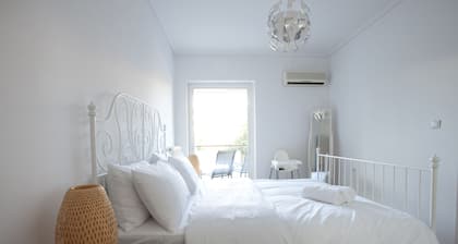 Glyfada, Modern Minimal Apartment