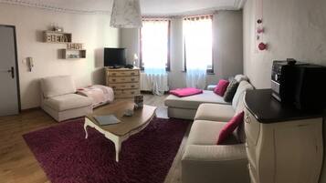 Fernseher, Stereoanlage