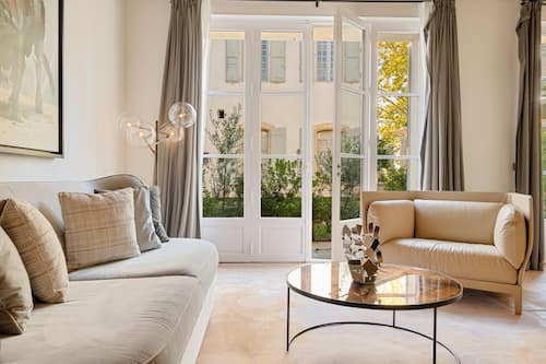 Suite Duplex | Living area | Flat-screen TV