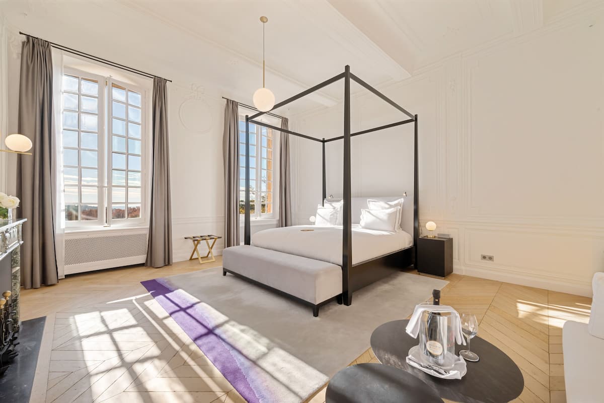 Suite Mademoiselle | Ropa de cama de alta calidad y minibar