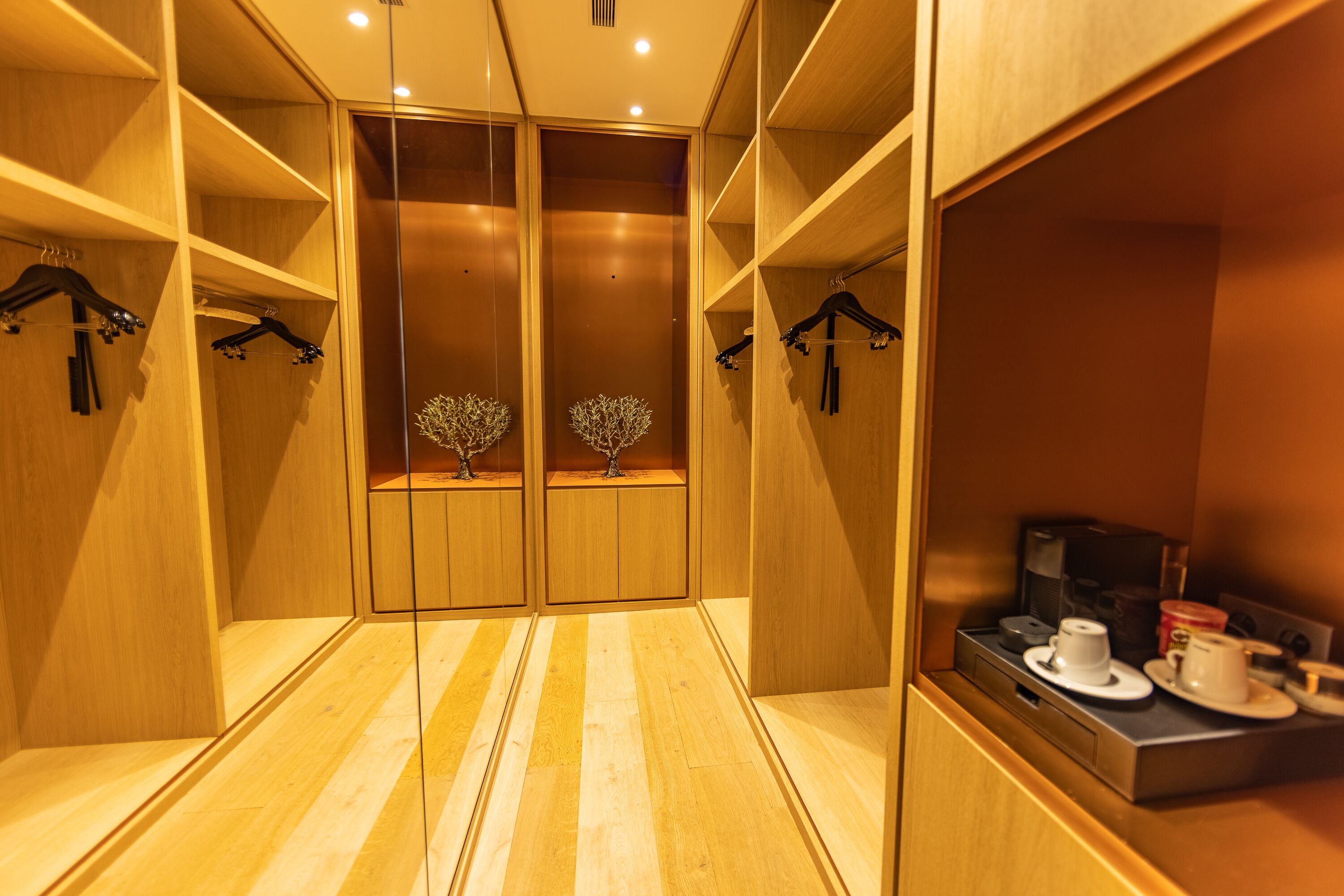 family suite | premium bedding, minibar, in-room safe, individually decorated