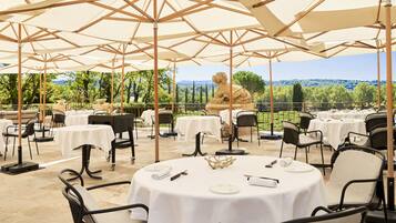 Servei de restauració a l'aire lliure