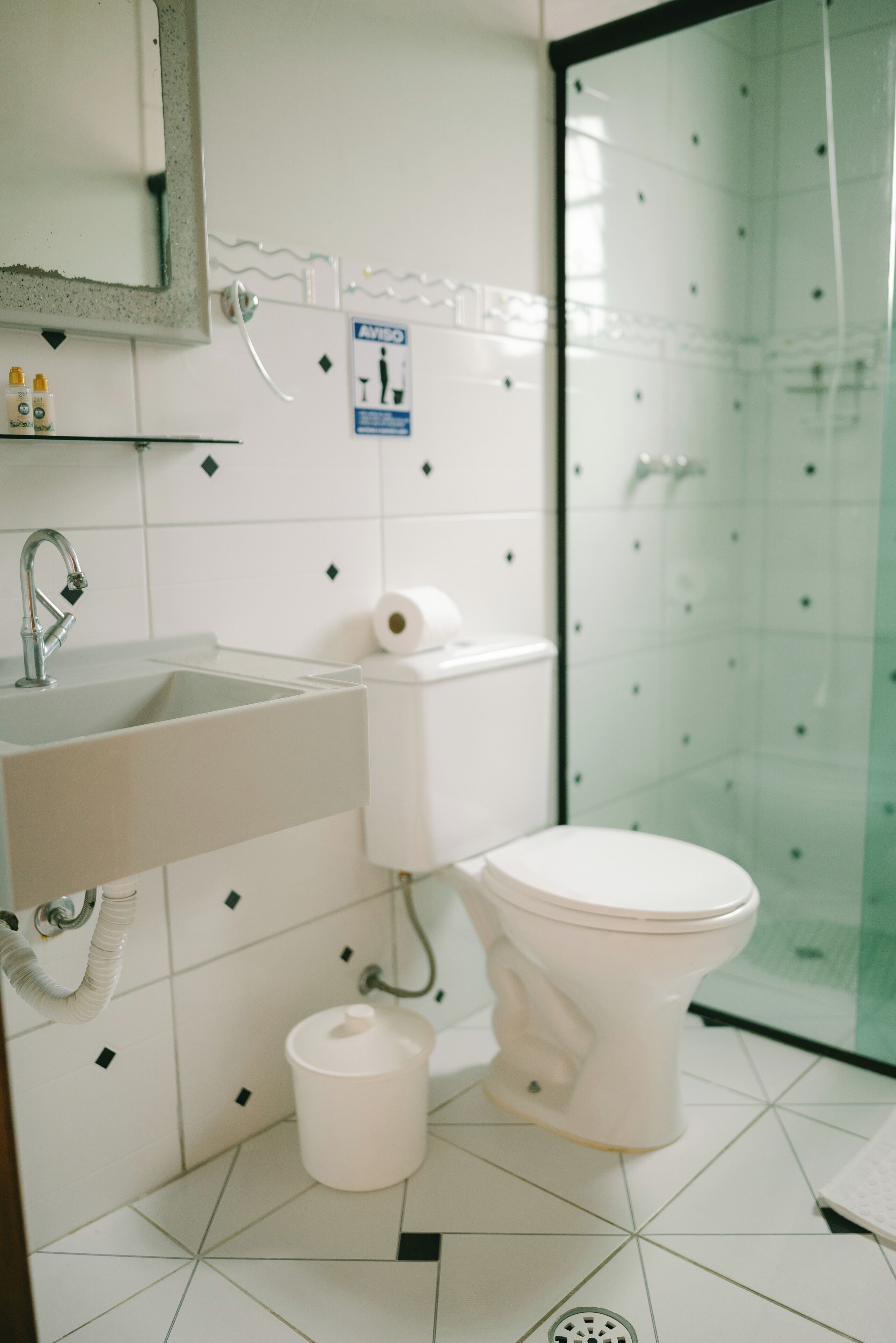 1 bedroom, hypo-allergenic bedding, minibar, laptop workspace