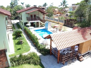 Outdoor pool - Hotel Kiribati (São Sebastião)