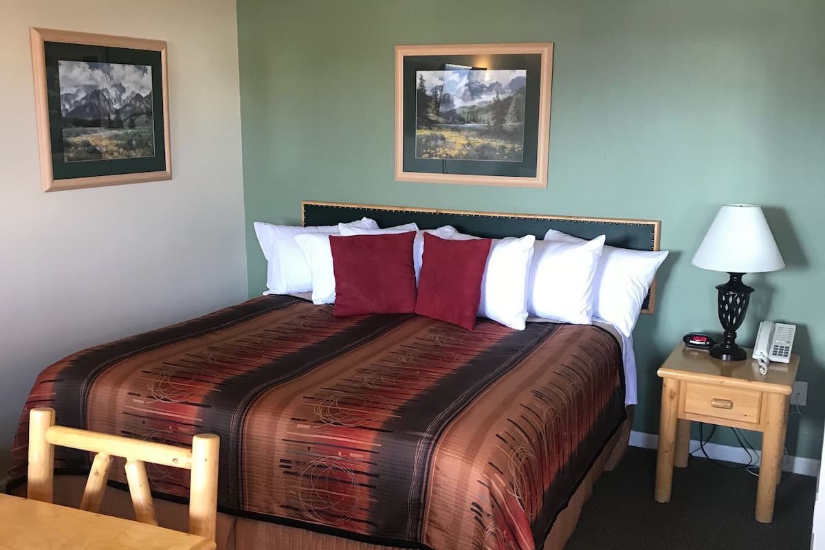Basic-Einzelzimmer, 1 King-Bett, barrierefrei, Nichtraucher