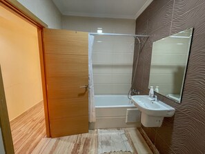 Apartment, 2 Bedrooms | Bathroom | Towels - Appart Happiness Sea View (Tangier)