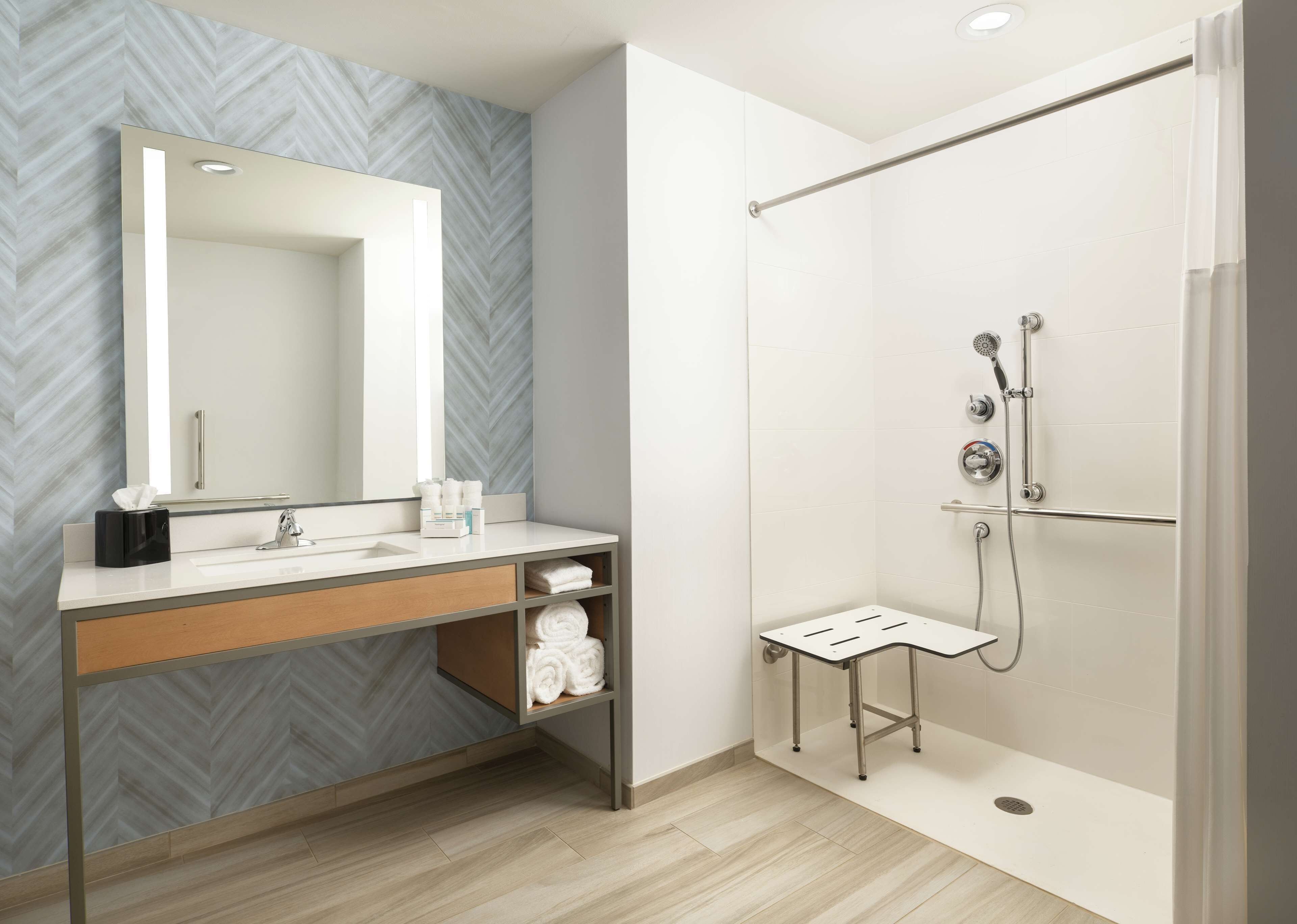 room, 2 queen beds, accessible (roll-in shower) | bathroom | combined shower/bathtub, free toiletries, hair dryer, towels