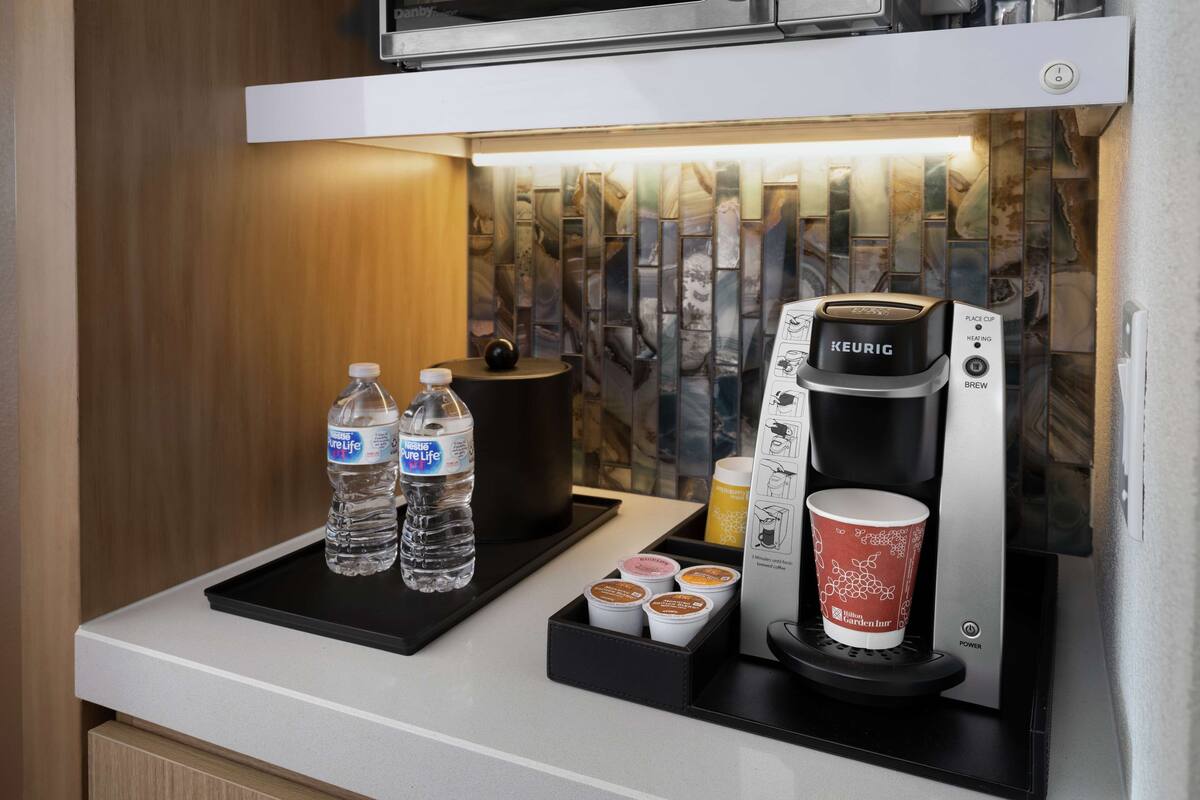 premium bedding, down duvets, in-room safe, desk