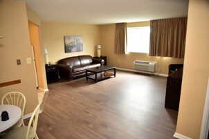 Cortinas blackout, sistema de insonorización y wifi gratis 