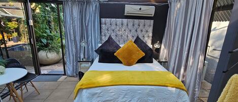 Panoramic Double Room | Egyptian cotton sheets, premium bedding, down comforters, pillowtop beds