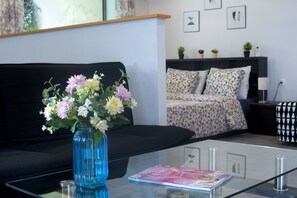 Huoneisto | Oleskelualue | Älytelevisio