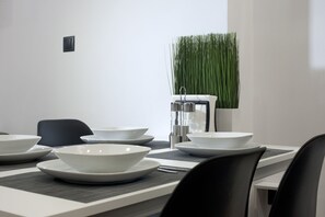 Studio | In-room dining - Α Koukaki, Modern Newly Refurbished Apartment (Athens)