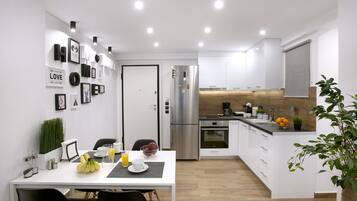 Studio | Private kitchen | Fridge, oven, espresso maker, coffee/tea maker