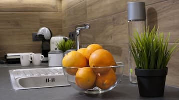 Studio | Private kitchen | Fridge, oven, espresso maker, coffee/tea maker