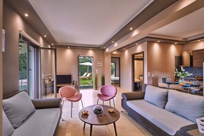 TV - Villa Aurora, relax and enjoy (Chania)