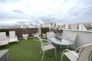 Studio | Balcony