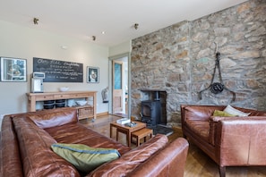 Lobby sitting area - St George's Hotel (Perranporth)