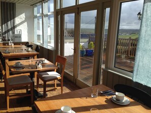 Desayuno completo incluido todos los días