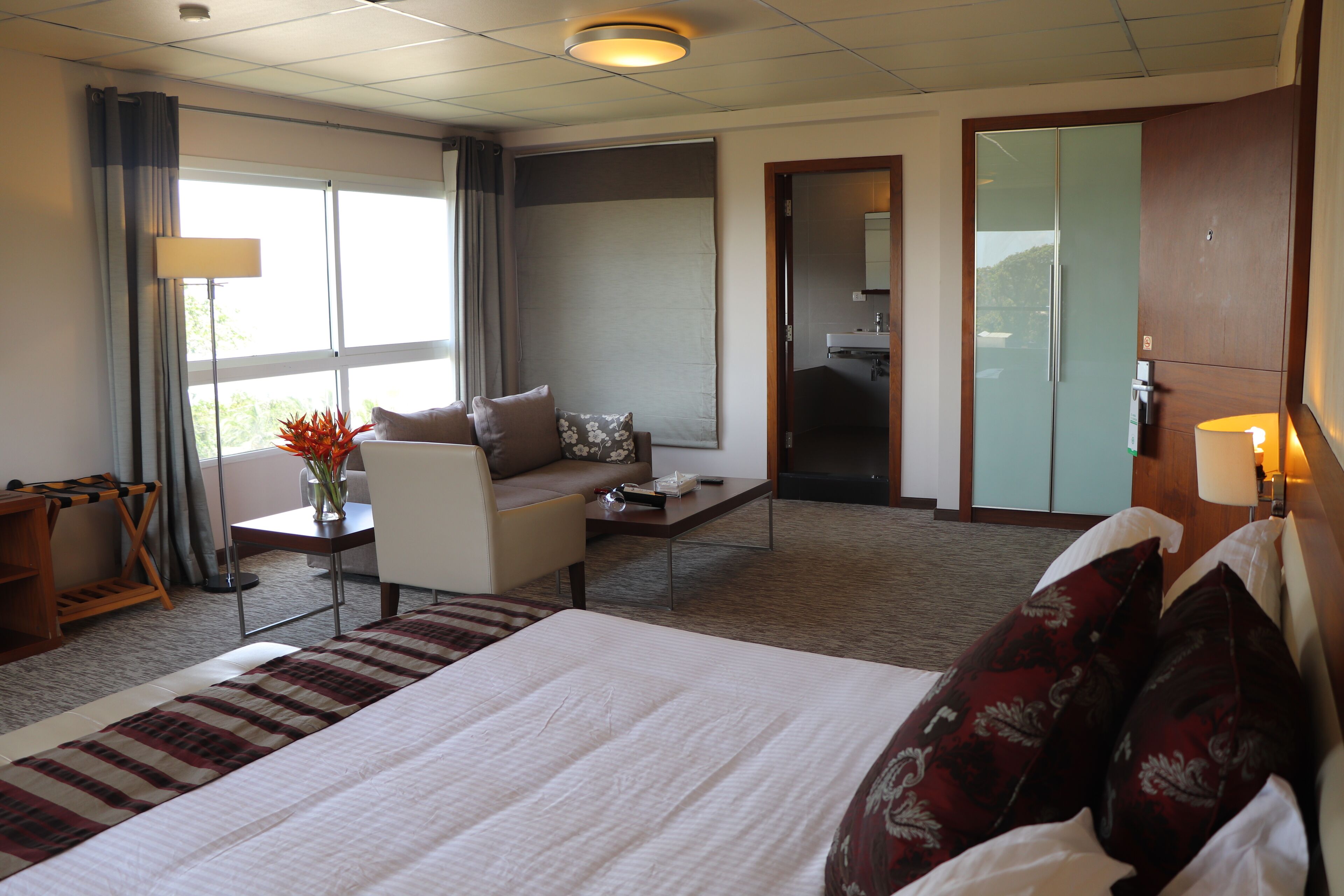 executive suite | 1 bedroom, premium bedding, down duvets, pillow-top beds
